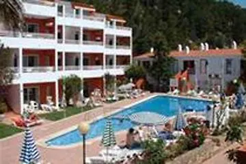 Galdana Gardens Apartments Cala Galdana  Hiszpania